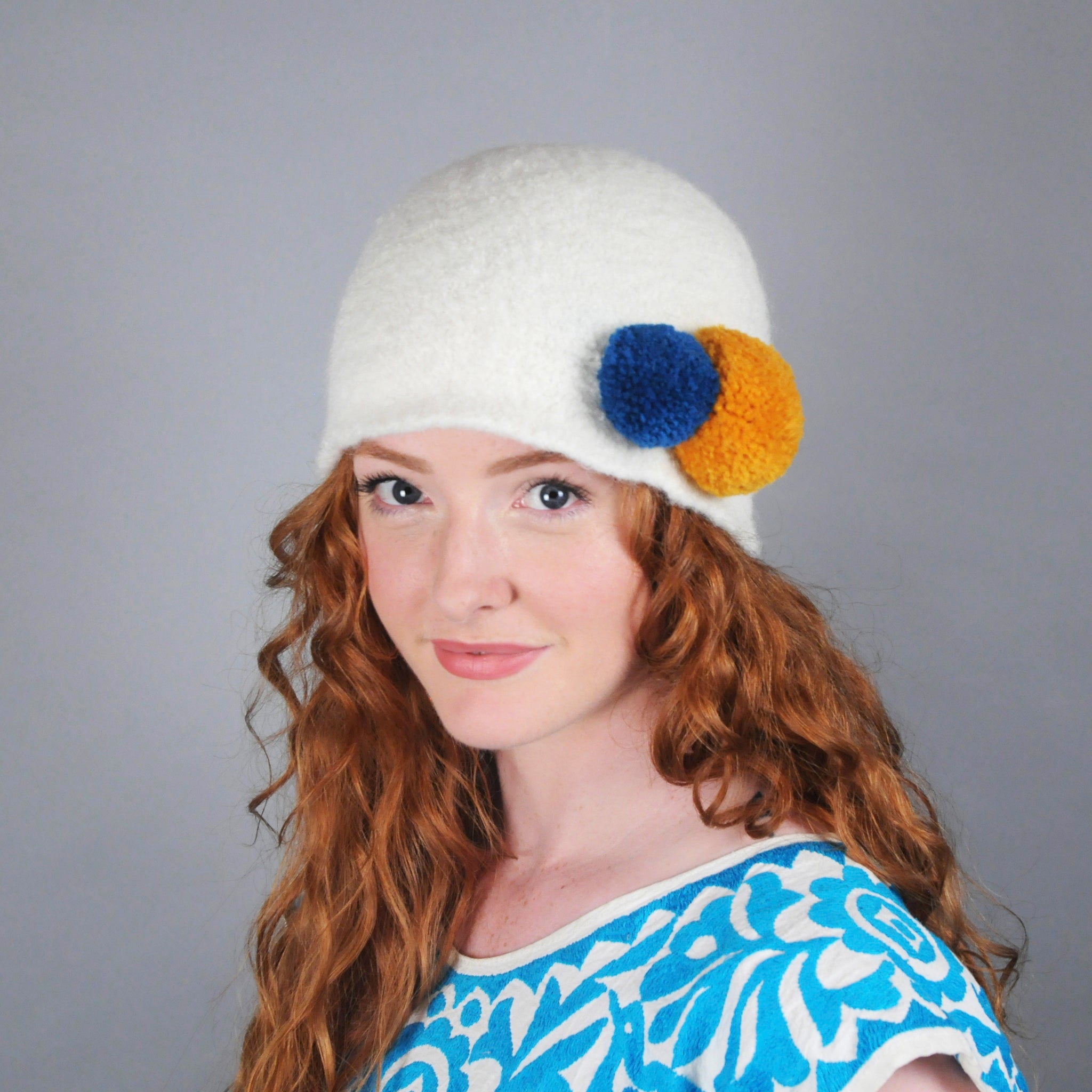 Pom Pom Cloche